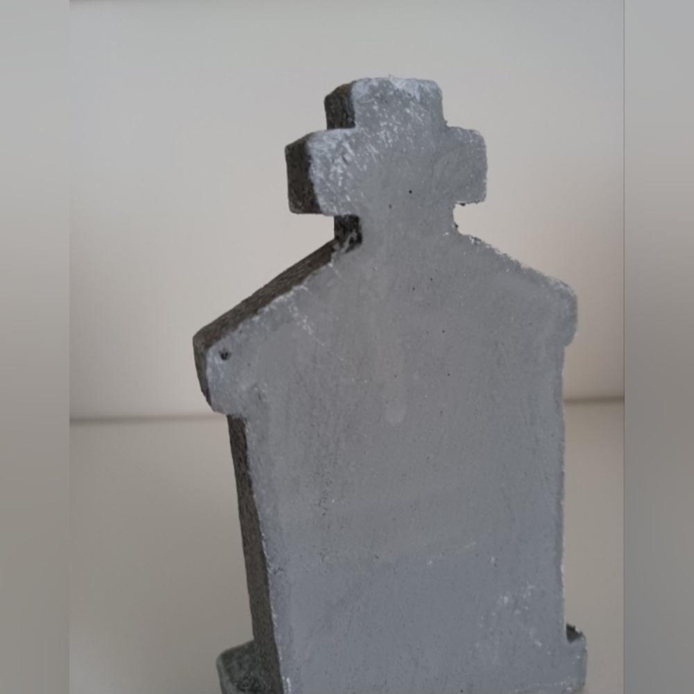 Ben Better Small Halloween Gravestone  Decor Piece - Picture 4 of 7